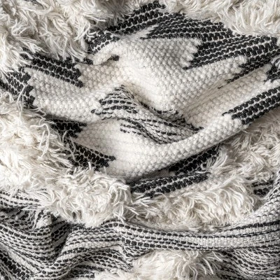 NuLOOM Savannah Moroccan Tasseled Wool Area Rug 5 NuLOOM Savannah Moroccan Tasseled Wool Area Rug - Image 3