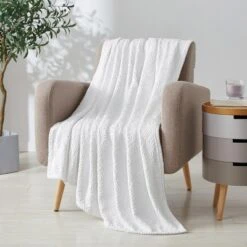 Kate Aurora Ultra Soft & Plush Modern Ogee Fleece Throw Blanket Covers - 50 In. W X 60 In. L -Finest Home Decoration GUEST 047f99af bee3 413c 8ead 6a94600ac7d5