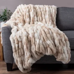 Lavish Home 60x80 Jacquard Faux Fur Blanket -Finest Home Decoration GUEST 400374fd 3e06 4d9f beb1 33fb0d0af5a4