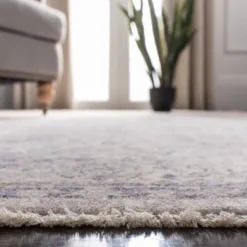 Kristie Floral Loomed Rug - Safavieh -Finest Home Decoration GUEST 59db519e af3b 4ab5 8c44 3e2b188c49d1