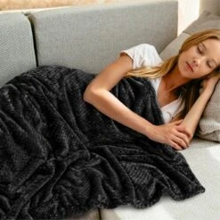PAVILIA Soft Waffle Blanket Throw For Sofa Bed, Lightweight Plush Warm Blanket For Couch -Finest Home Decoration GUEST 5ceeeae5 cc92 4d08 9c45 e7e583c115db