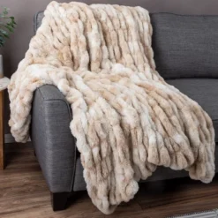 Lavish Home 60x80 Jacquard Faux Fur Blanket -Finest Home Decoration GUEST 644c4d4a 6d16 4867 b092 9cbb9c08b281