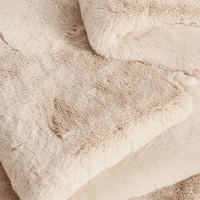 60"x80" Oversized Marshmallow Throw Blanket - UnHide 4 60"x80" Oversized Marshmallow Throw Blanket - UnHide - Image 2