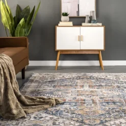 NuLOOM Hannah Distressed Traditional Medallion Fringe Area Rug -Finest Home Decoration GUEST 7971ec3d dc6a 4c0d bc27 3cea3d19c93f