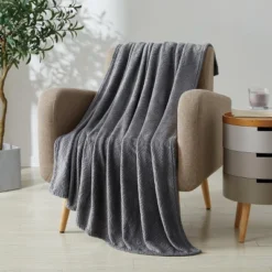 Kate Aurora Ultra Soft & Plush Modern Ogee Fleece Throw Blanket Covers - 50 In. W X 60 In. L -Finest Home Decoration GUEST 827412c3 6a02 48e3 a757 5aded3f7448a