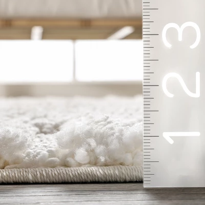 NuLOOM Risette Geometric Shag Tassel Area Rug 4 NuLOOM Risette Geometric Shag Tassel Area Rug - Image 2