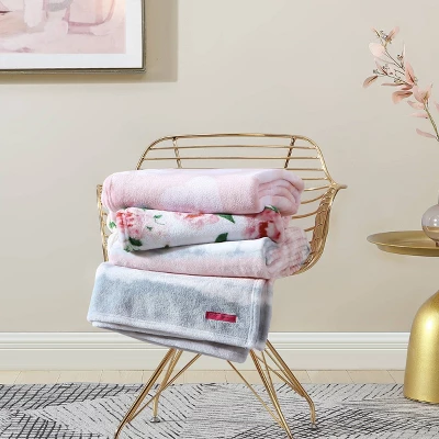 50"x70" Dotted Heart Plush Reversible Throw Blanket Pink - Betseyville 6 50"x70" Dotted Heart Plush Reversible Throw Blanket Pink - Betseyville - Image 4